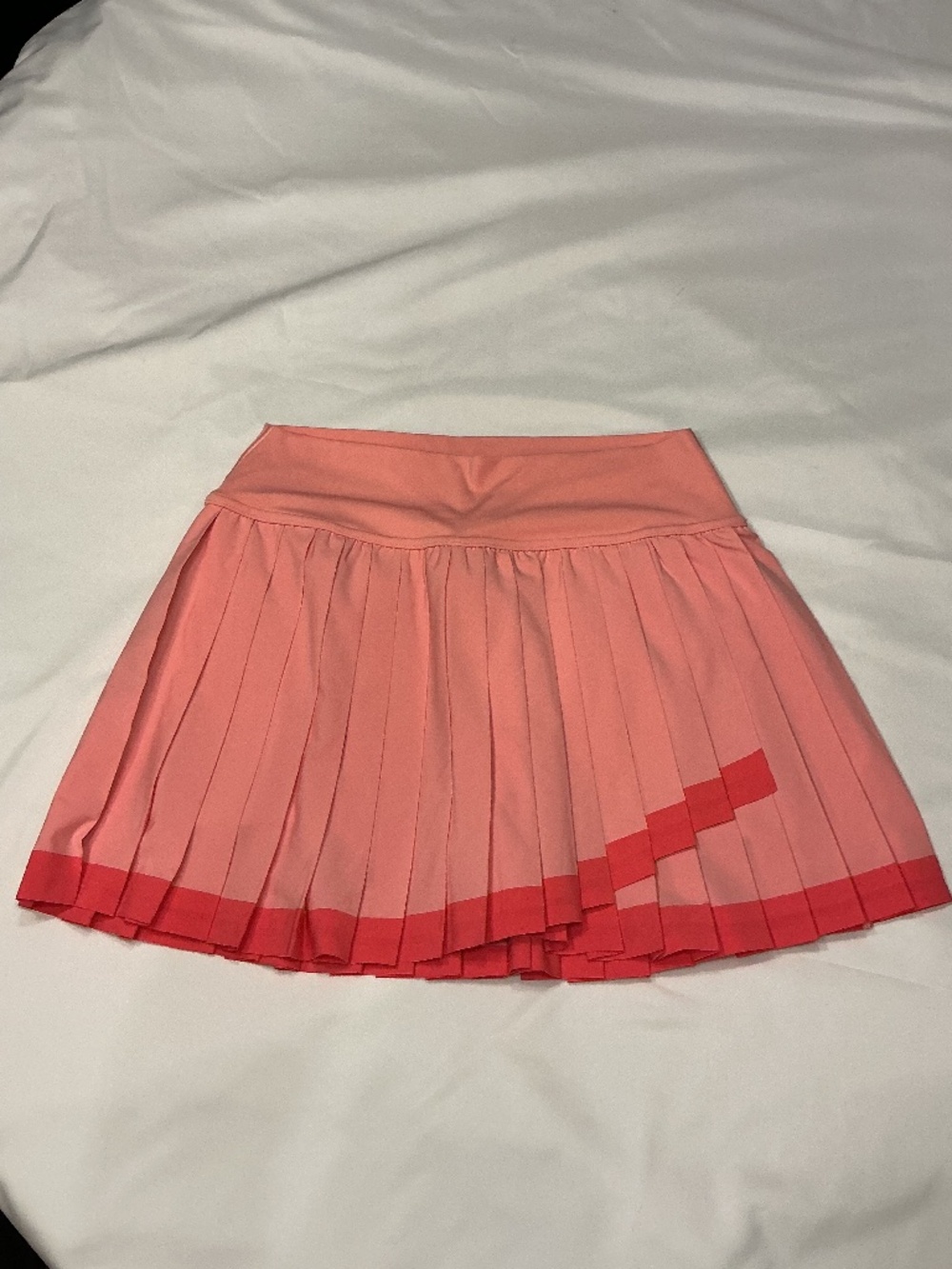 OFFLINE by AERIE PLEATED SKORT (size: M)